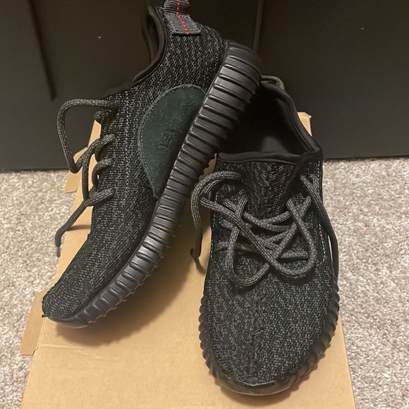 Yeezy boost 350 Pirate Black - Picture 2 of 7